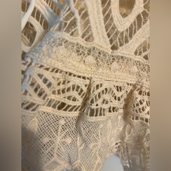 Jen's Pirate Booty Crochet Lace Top S - Picture 6 of 8